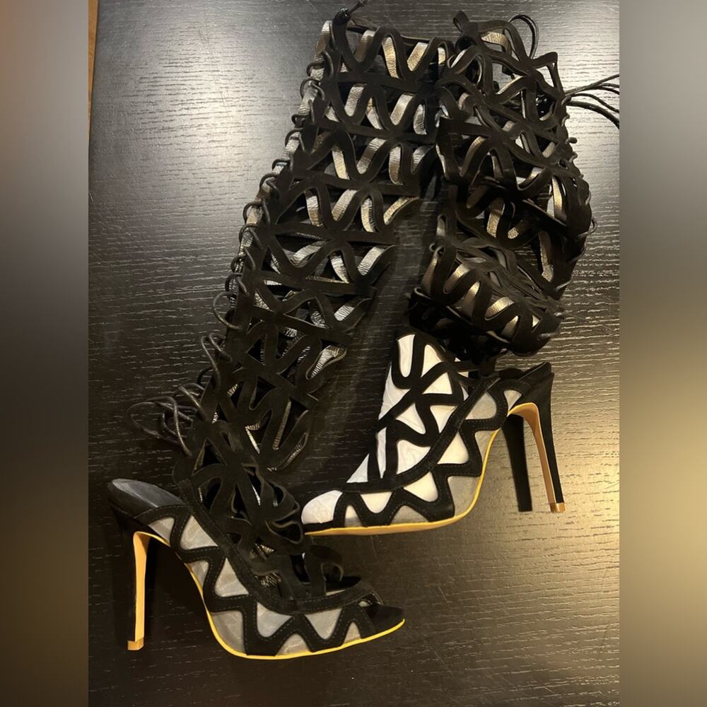 Catwalk Collection NWT Black Gladiator Heels size EU 42 women’s 11